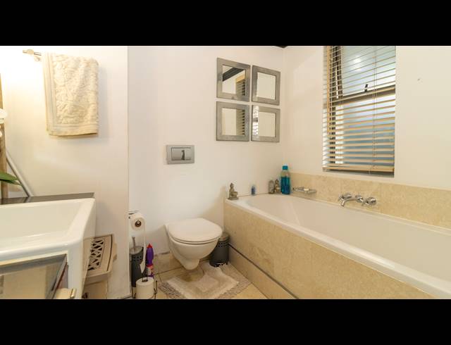 1 BEDROOM APARTMENT TO LET IN CAPE TOWN CITY CENTRE